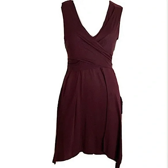 burgundy jersey dress Burgundy Lace Sleeve Jersey Midi Dress
